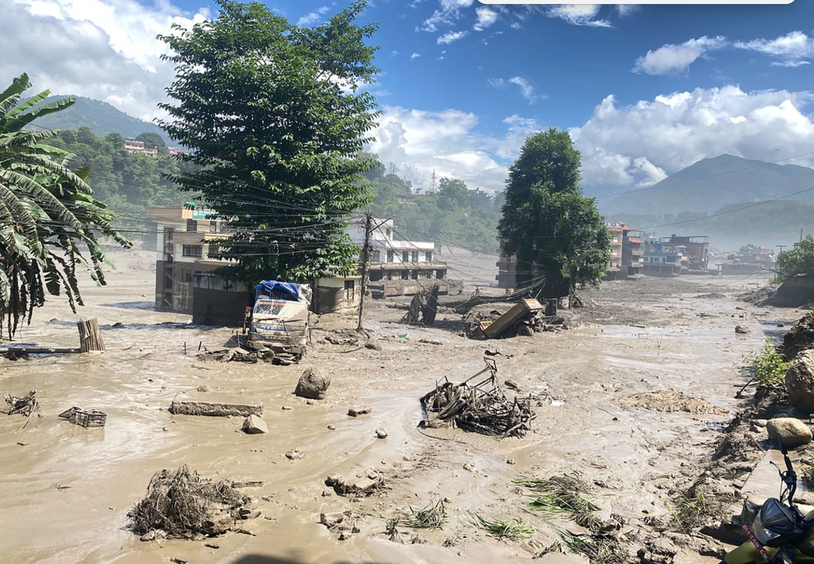 Nepal Build Back Better, ou "reconstruir melhor": a reconstrução incorpora os riscos. Handout Photo.